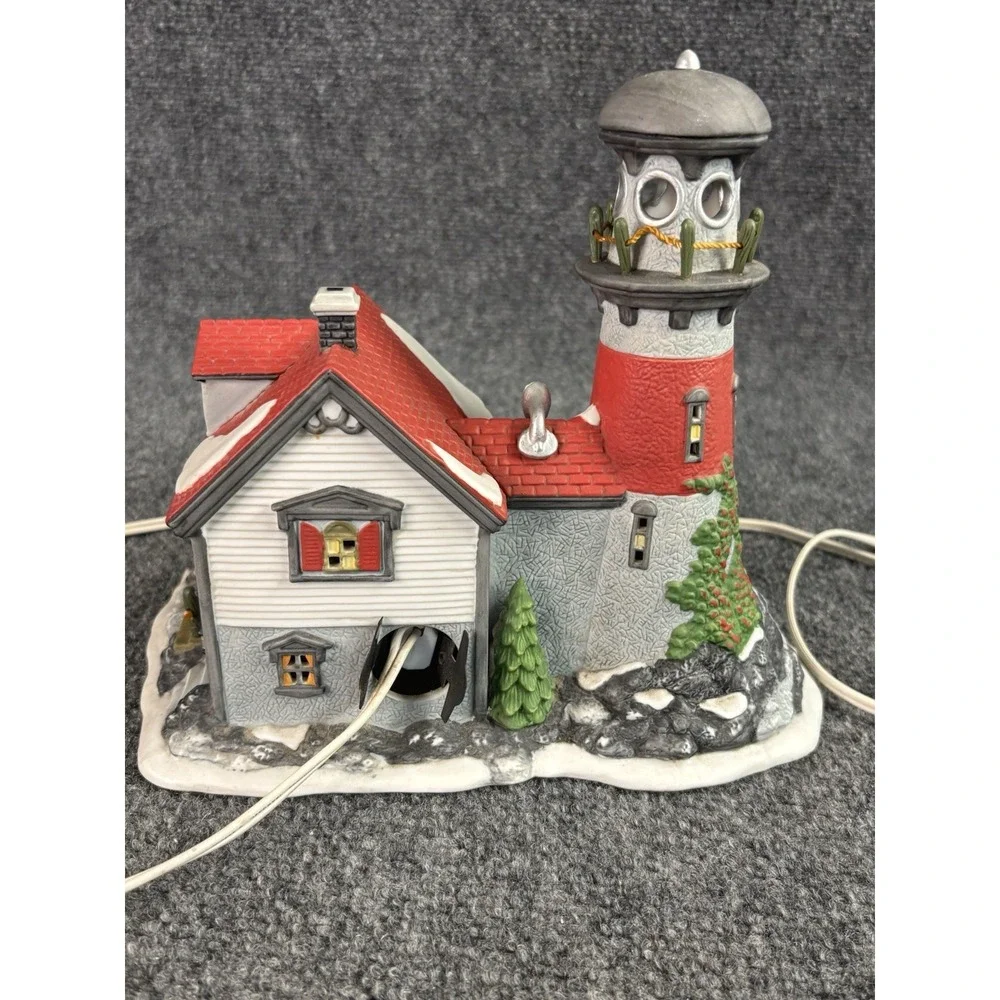 Department 56 Pigeonhead Lighthouse New England Village Series #56537U